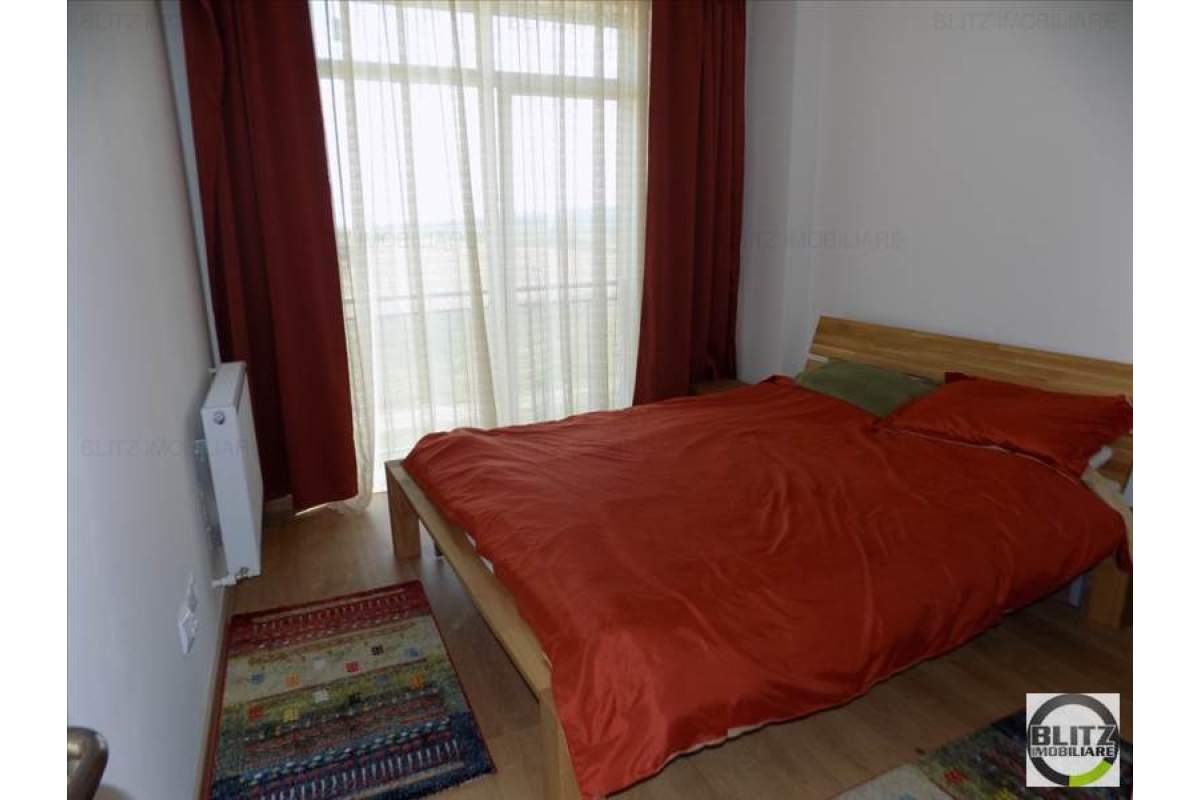 3 camere, 64 mp, prima inchiriere, garaj, zona Complexul Sportiv Gheorgheni