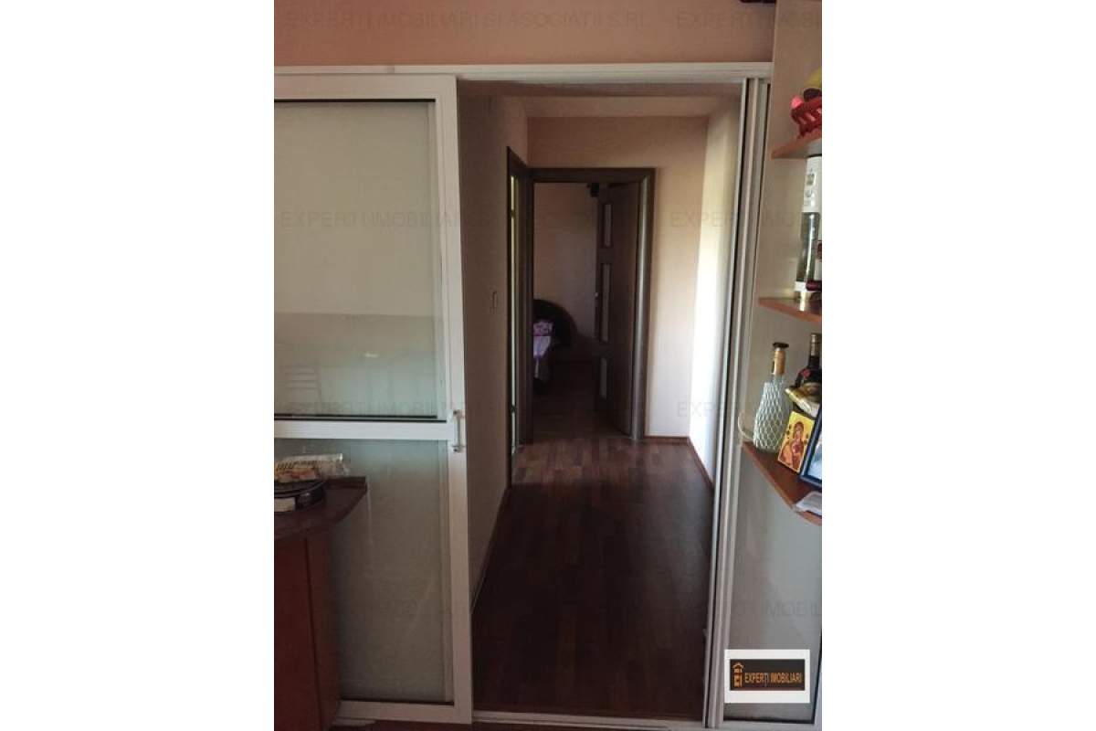 3 camere decomandate Tomis Nord
