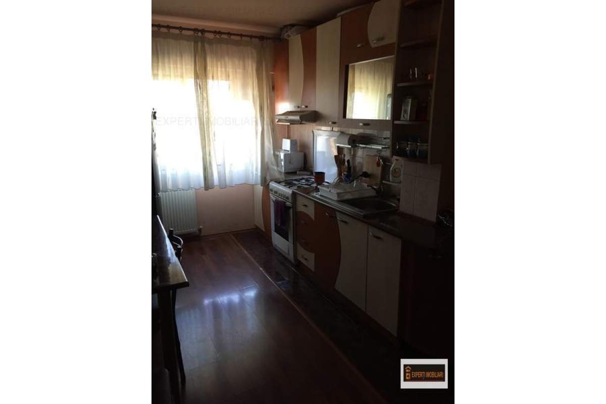 3 camere decomandate Tomis Nord