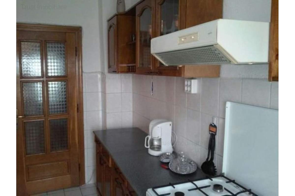  4 camere ,zona M.Eminescu ,120 mp. decomandat , Mobilat/utilat