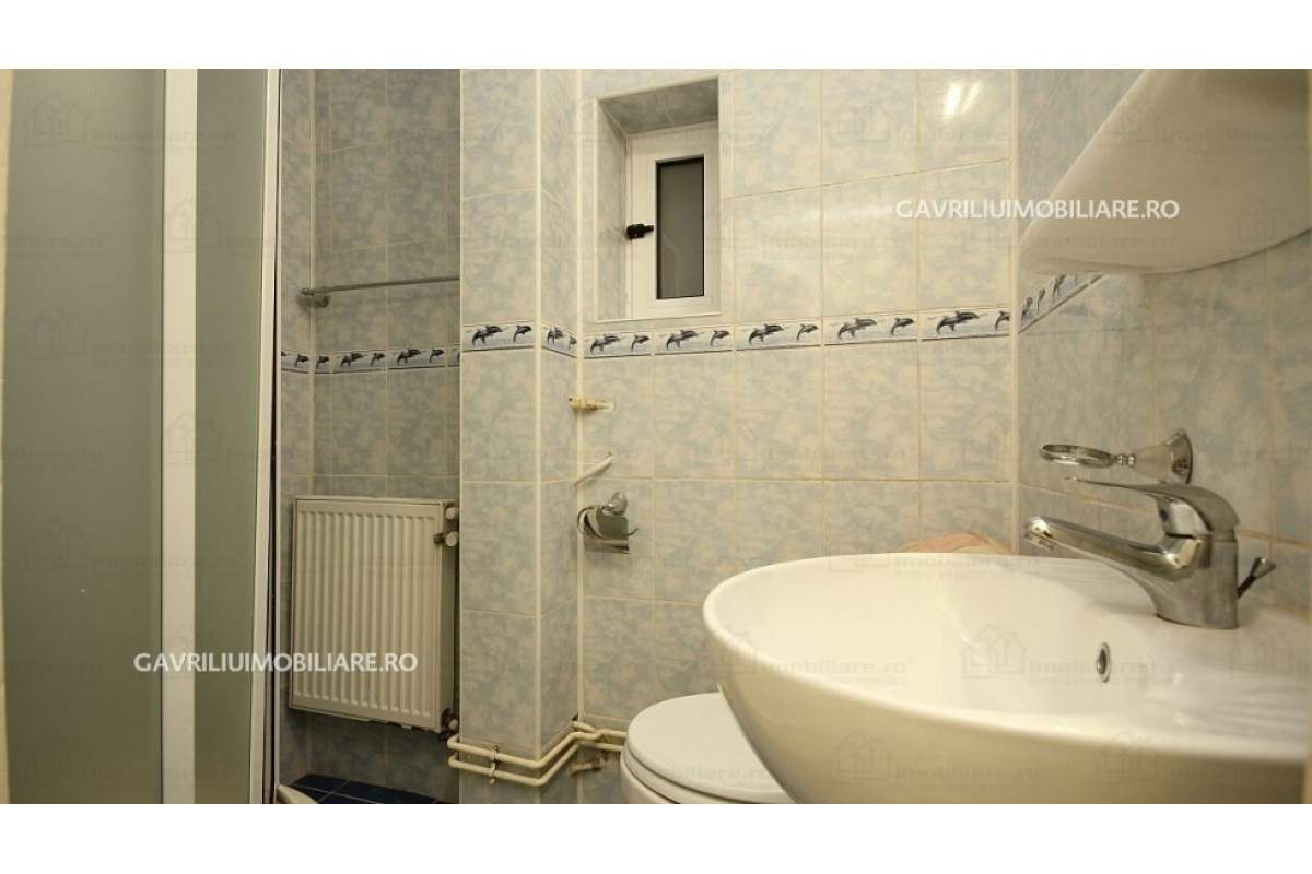  6 camere inchiriere zona ultracentral,vis-a-vis[ magazin cocor] comision 0,