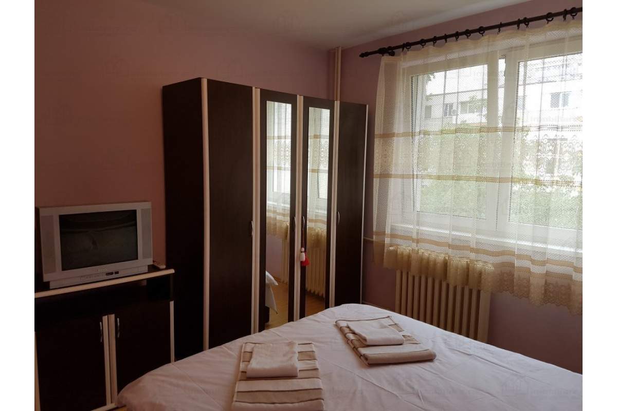 Ap. 2 camere, zona Brotacei, 300eur, termen lung, exclus agentii imobiliare