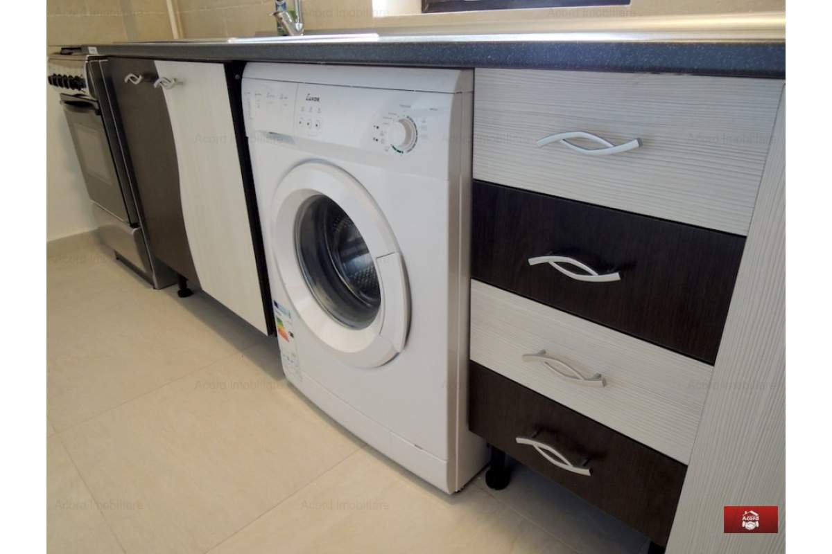 Apartament 1 camera Mobilat si utilat - 200 Euro/luna - IMPECABIL !