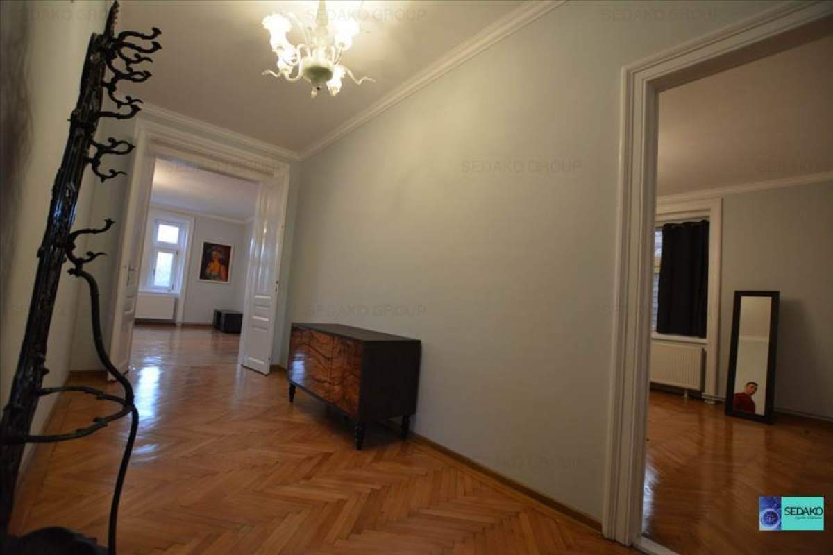  Apartament 140 mp - recent renovat