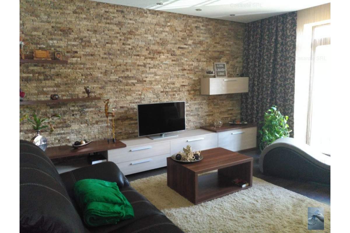  Apartament 2 camere , Boul Rosu