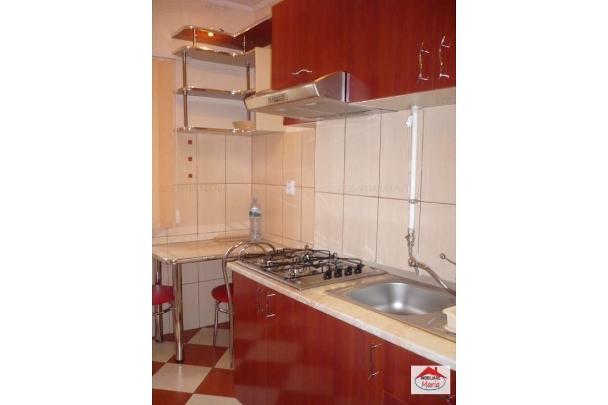  Apartament 2 camere Centru etaj 4