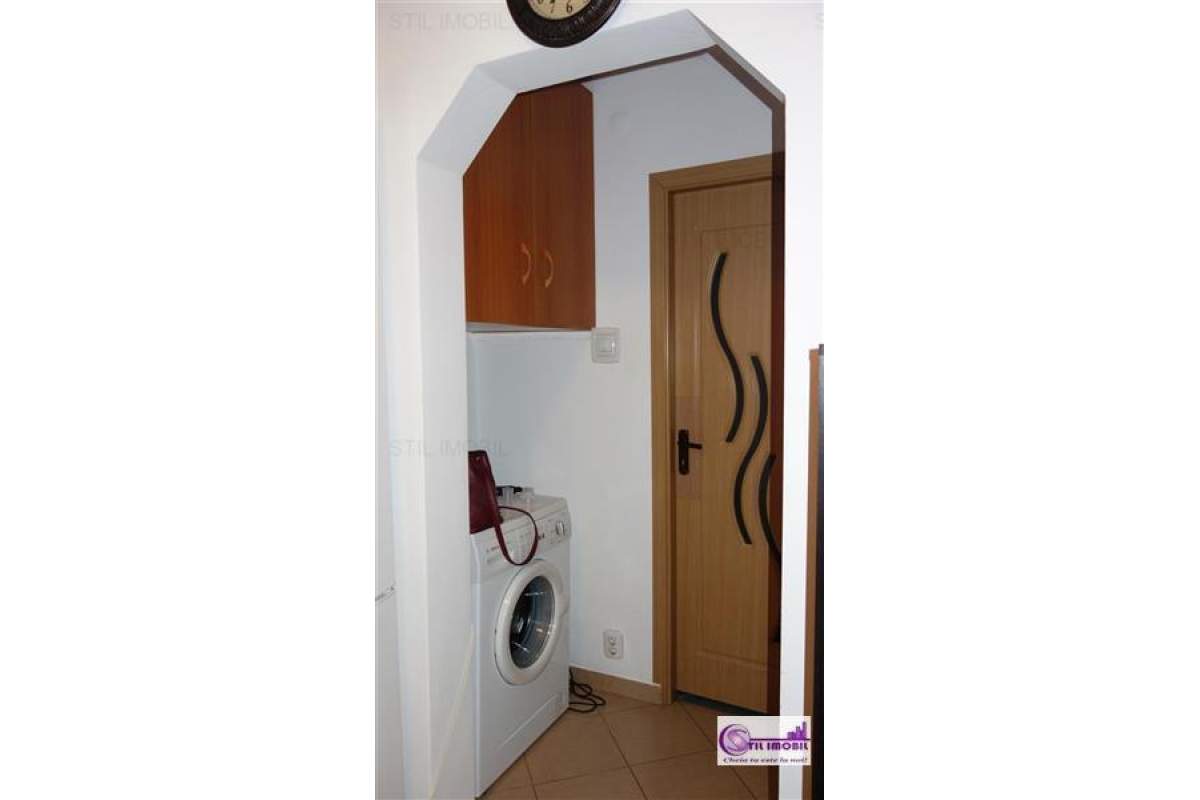  Apartament 2 camere decomandat, zona Alexandru cel Bun