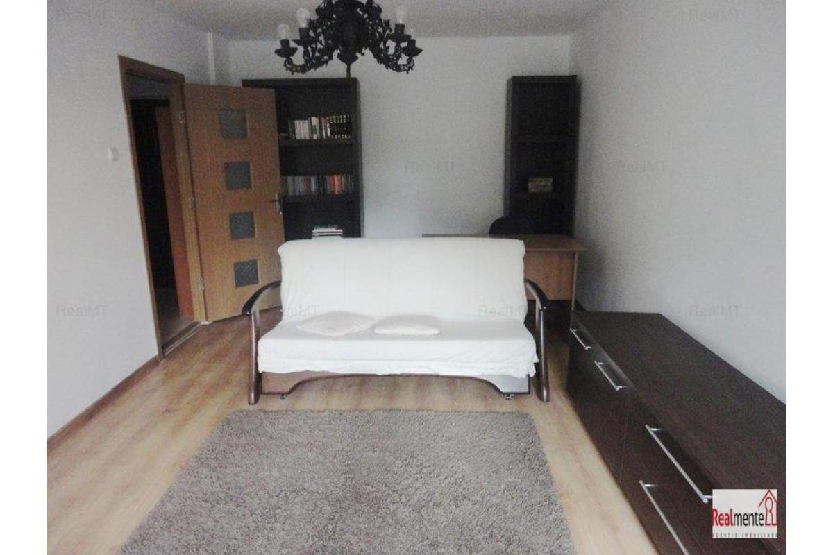 Apartament 2 camere decomandat