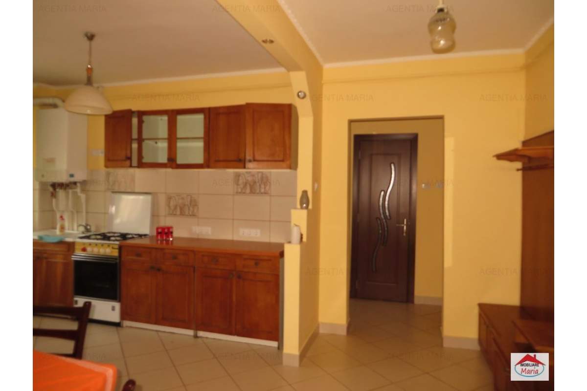  Apartament 2 camere decomandate, centru