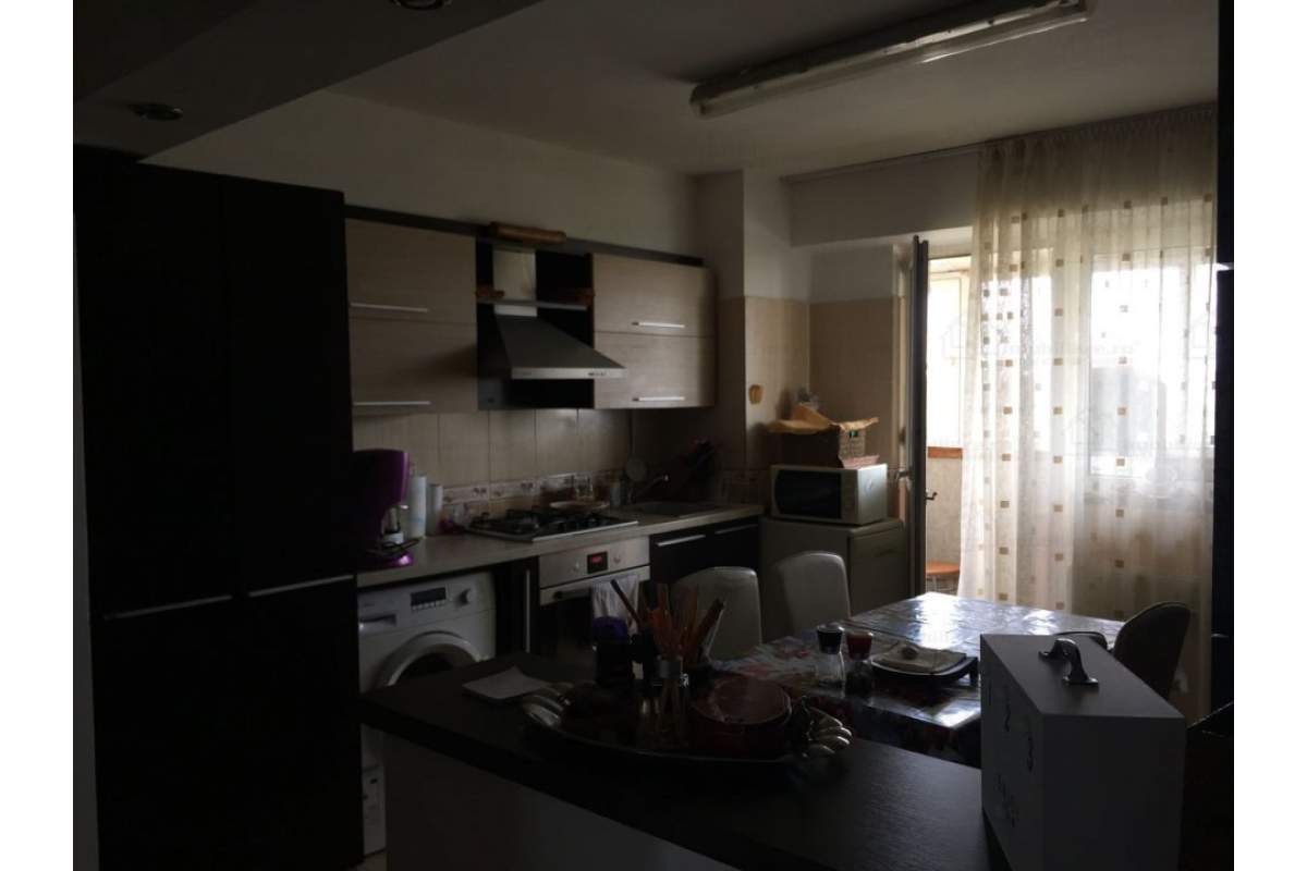  Apartament 2 camere impecabila