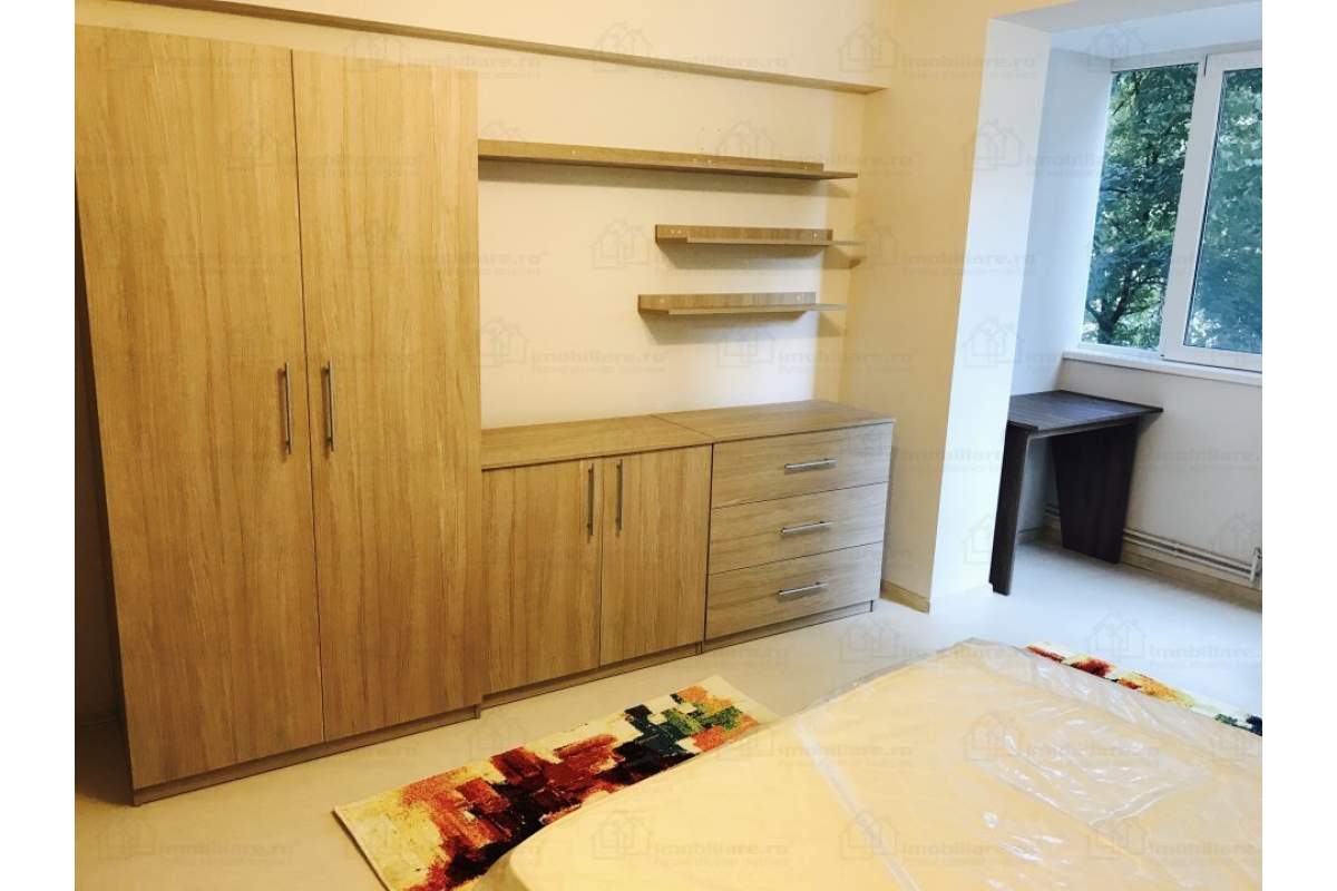 Apartament 2 camere lux, ultracentral pe malul Crisulu langa pizzeria Crinul Alb