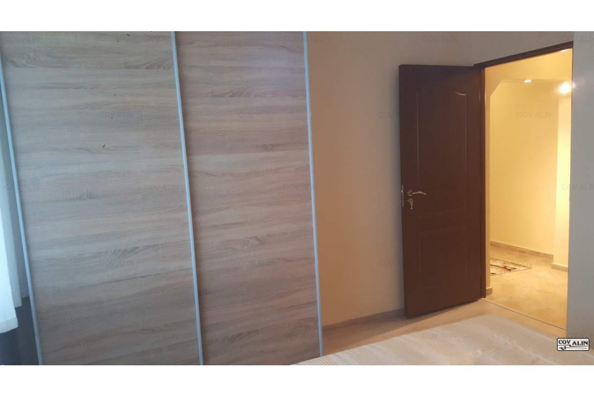  APARTAMENT 2 CAMERE, RENOVAT, DECOMANDAT, MOBILAT SI UTILAT.