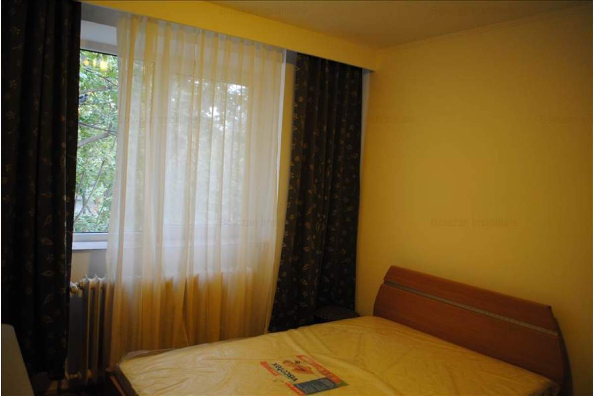  Apartament 2 camere, renovat, utilat, mobilat, zona Tomis I - Spital Judetean