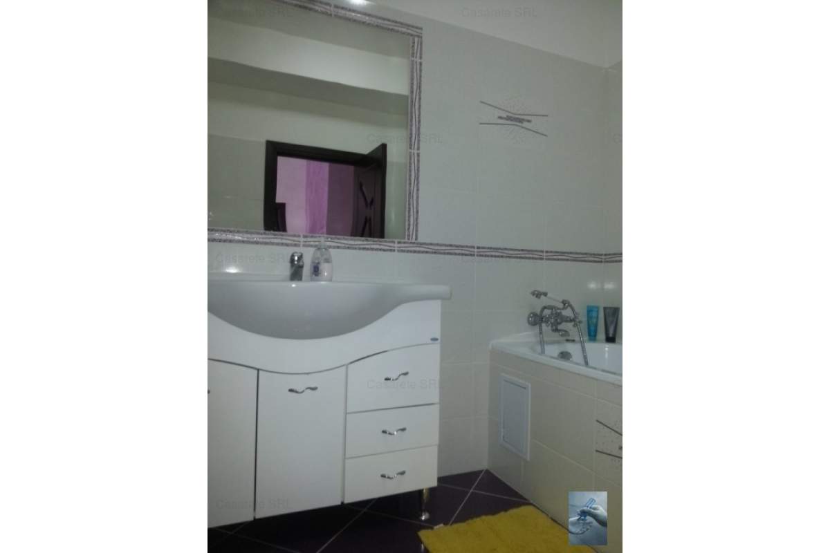 Apartament 3 camere Ared Uta