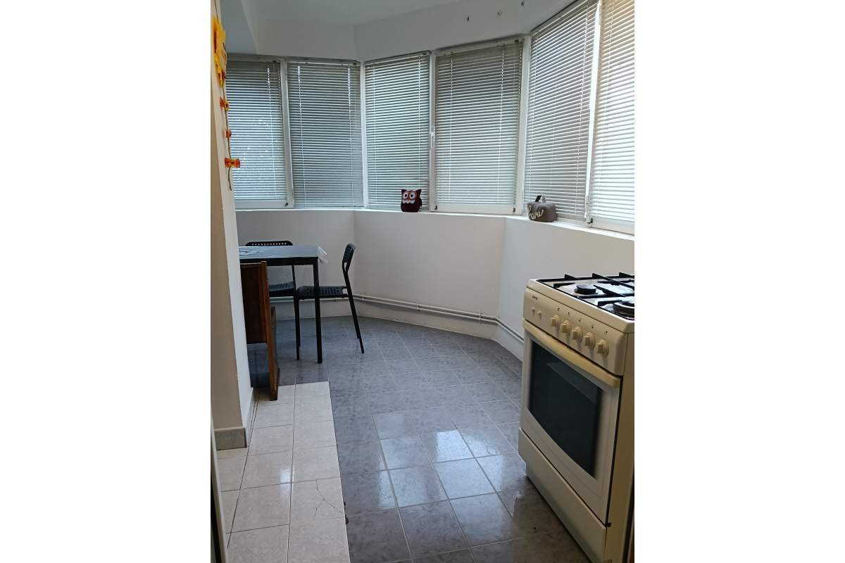 Apartament 3 camere cazare la mare langa plaja Constanta Faleza Nord