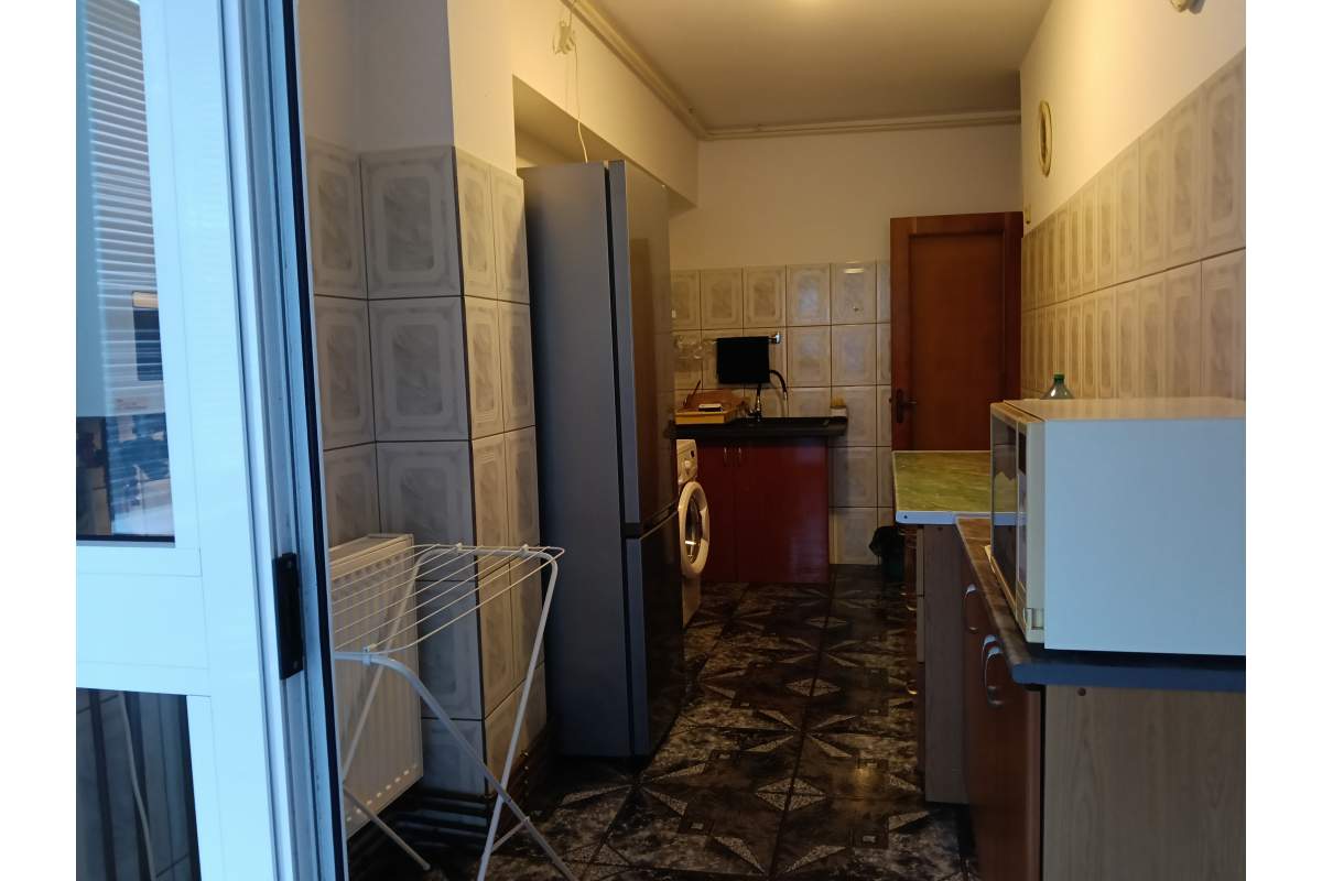 Apartament 3 camere cazare la mare langa plaja Constanta Faleza Nord