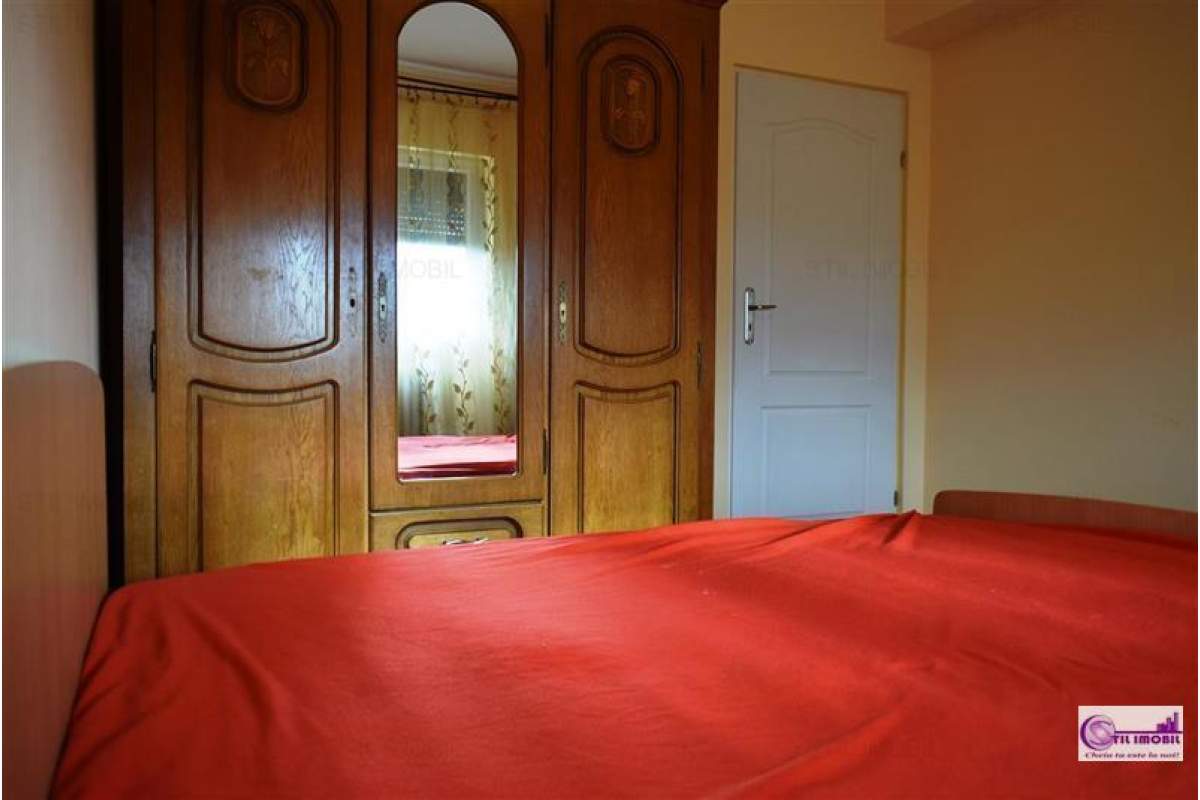  Apartament 3 camere central Targu CUCU