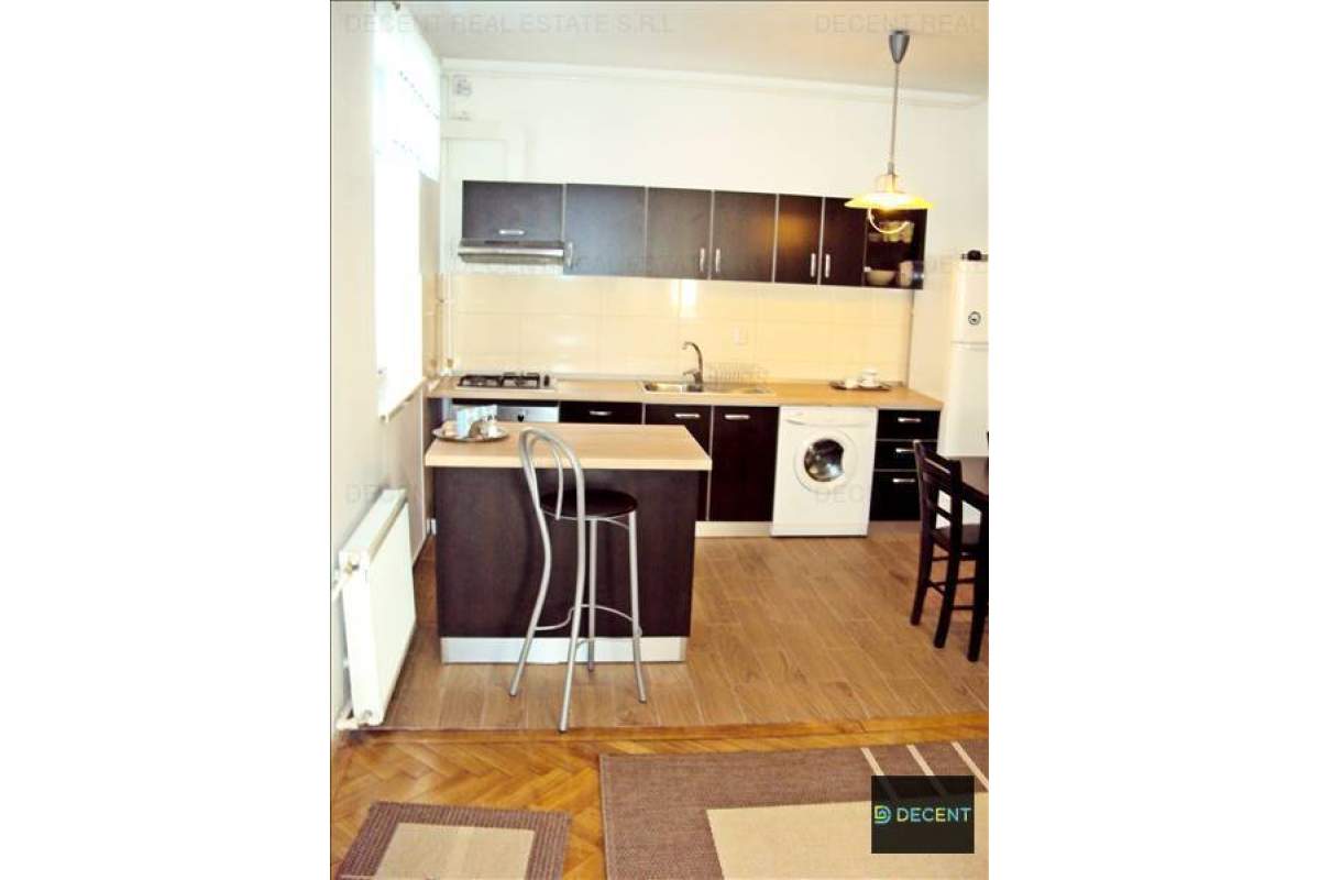 Apartament 3 camere, Centrul Istoric, Brasov