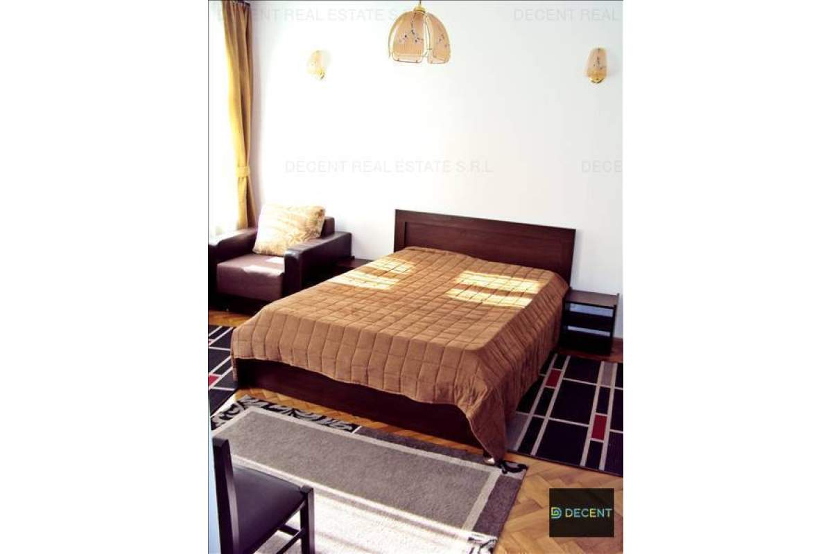 Apartament 3 camere, Centrul Istoric, Brasov