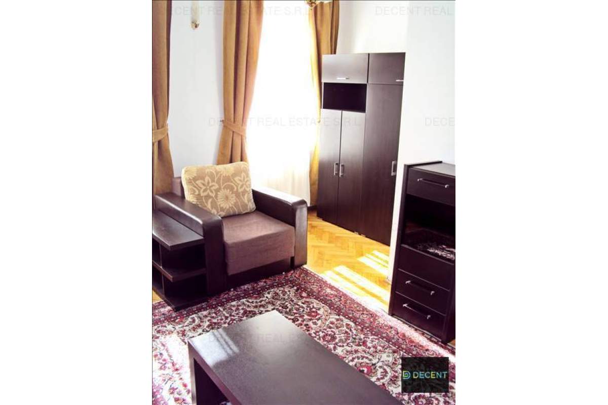 Apartament 3 camere, Centrul Istoric, Brasov