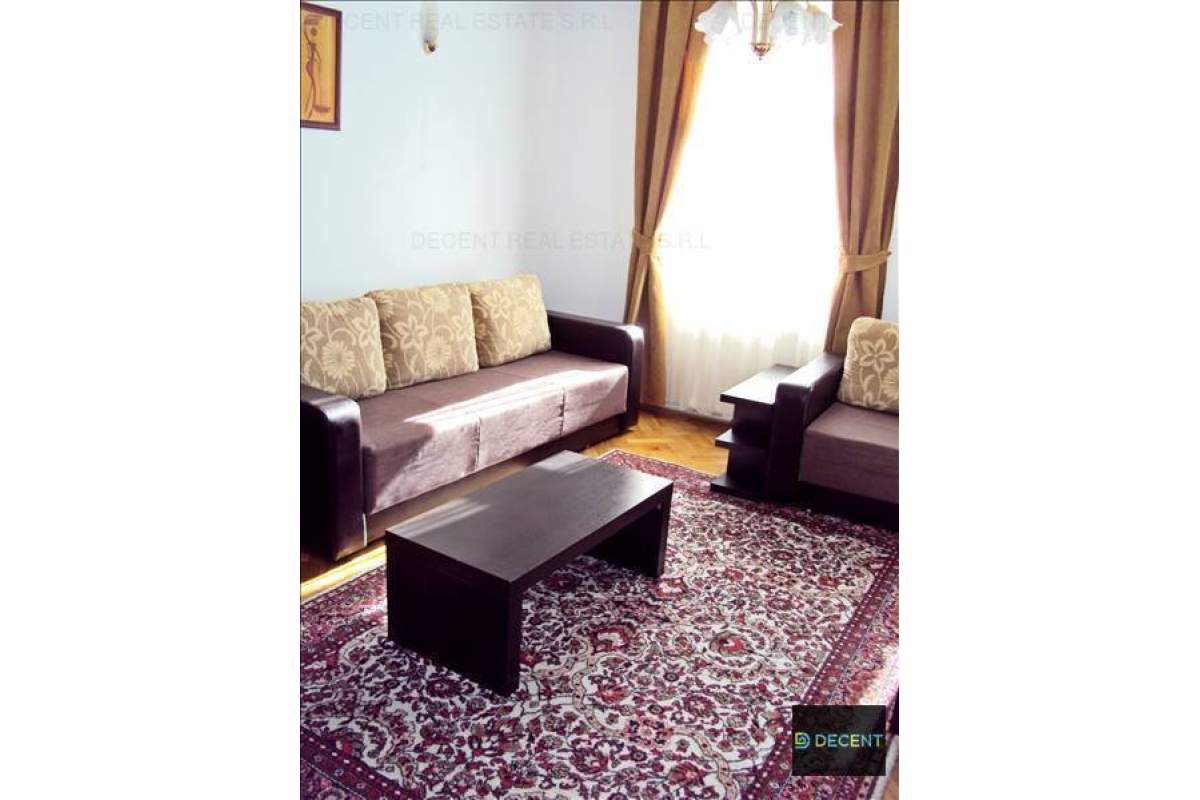 Apartament 3 camere, Centrul Istoric, Brasov