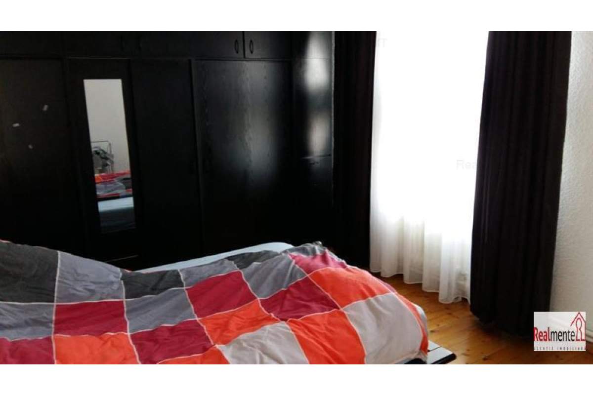  Apartament 3 camere cu scara interioara