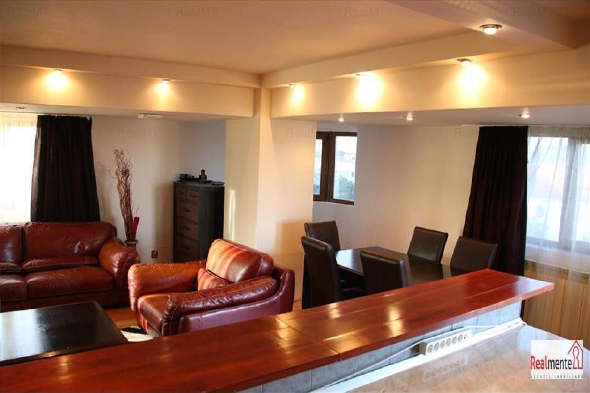 Apartament 3 camere de lux, zona ultracentrala