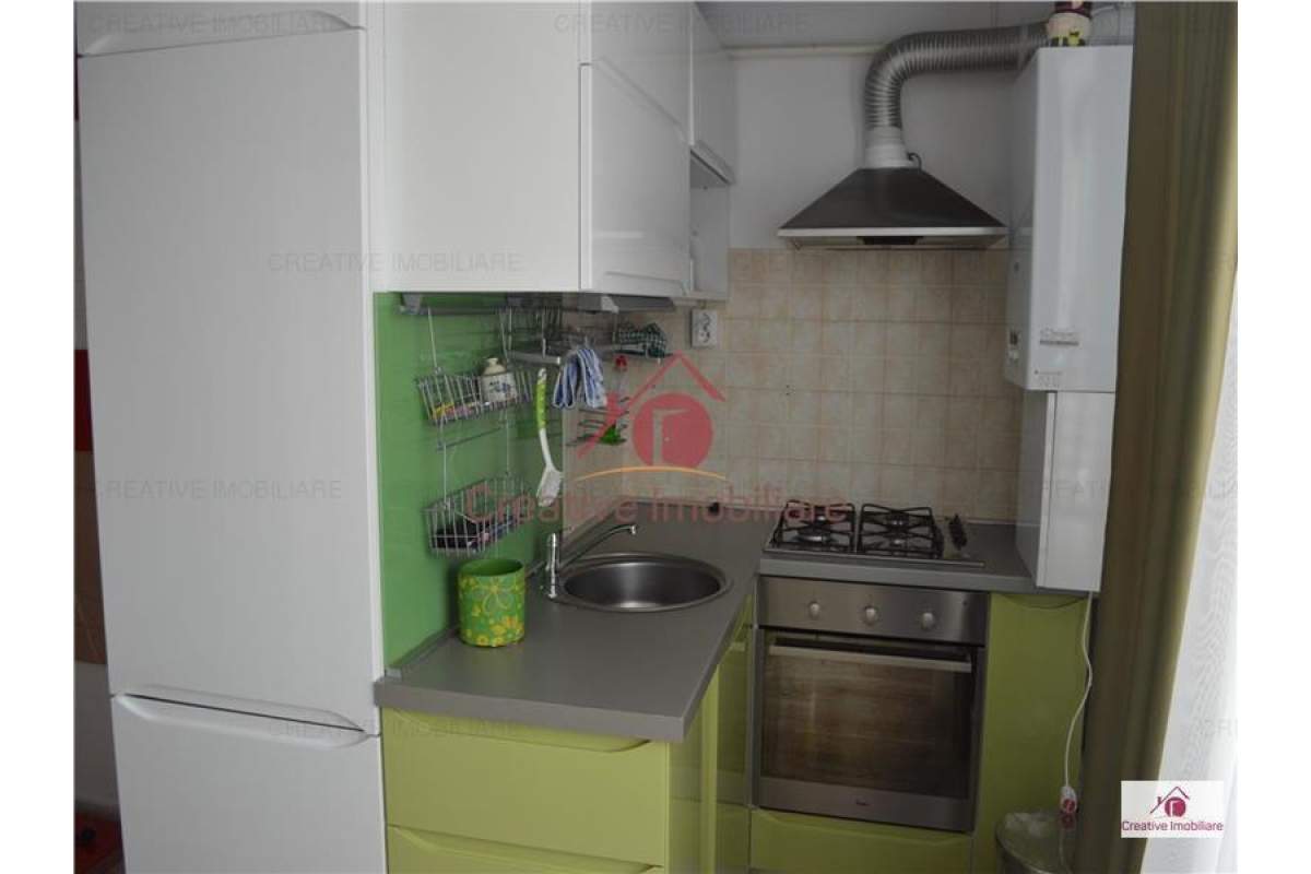  Apartament 3 camere decomandat, Tatarasi-Piata Chirila