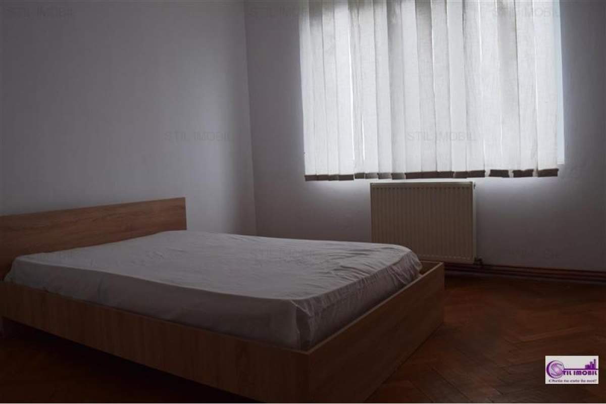  Apartament 3 camere decomandat Tatarasi