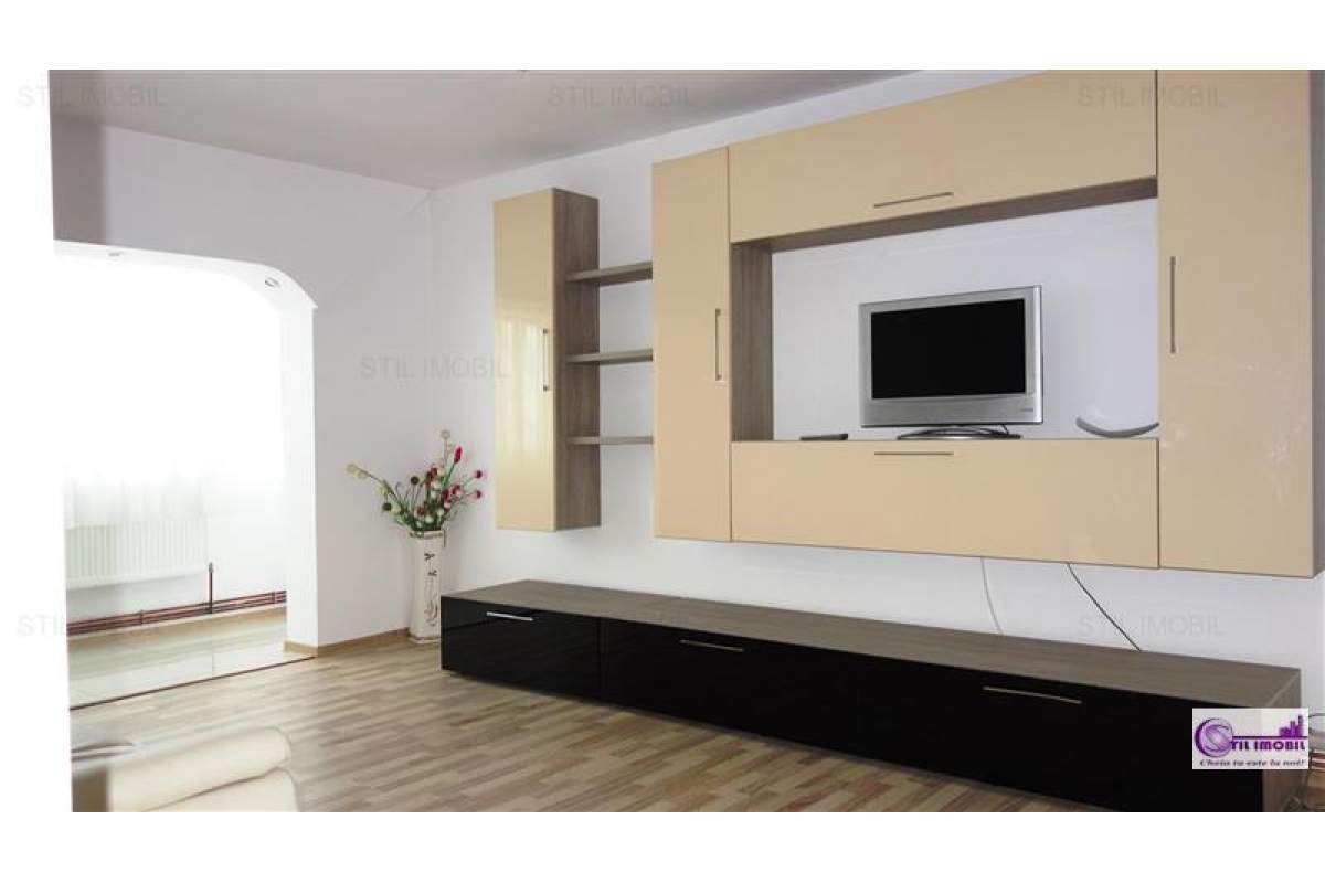  Apartament 3 camere decomandat zona Alexandru cel Bun