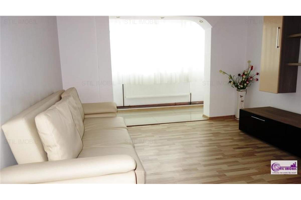  Apartament 3 camere decomandat zona Alexandru cel Bun