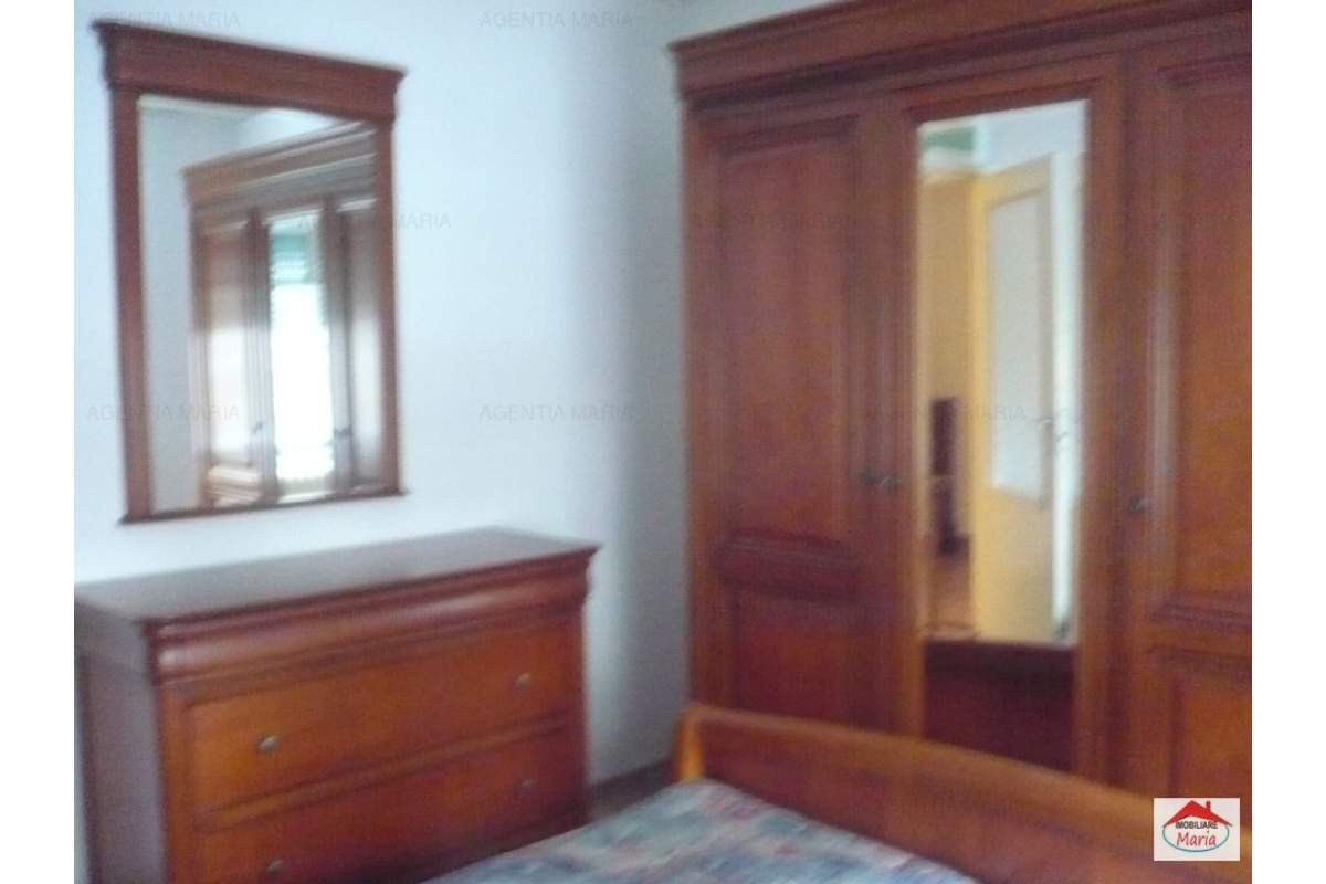  Apartament 3 camere decomandate, mobilat Micro 16