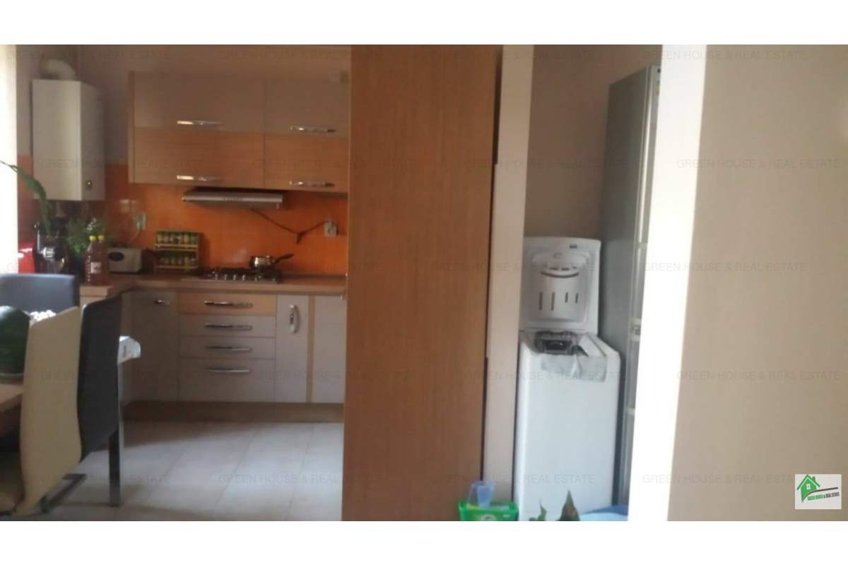  Apartament 3 camere decomandat,mobilat si utilat