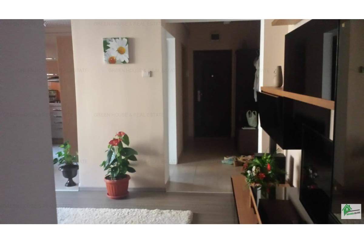  Apartament 3 camere decomandat,mobilat si utilat