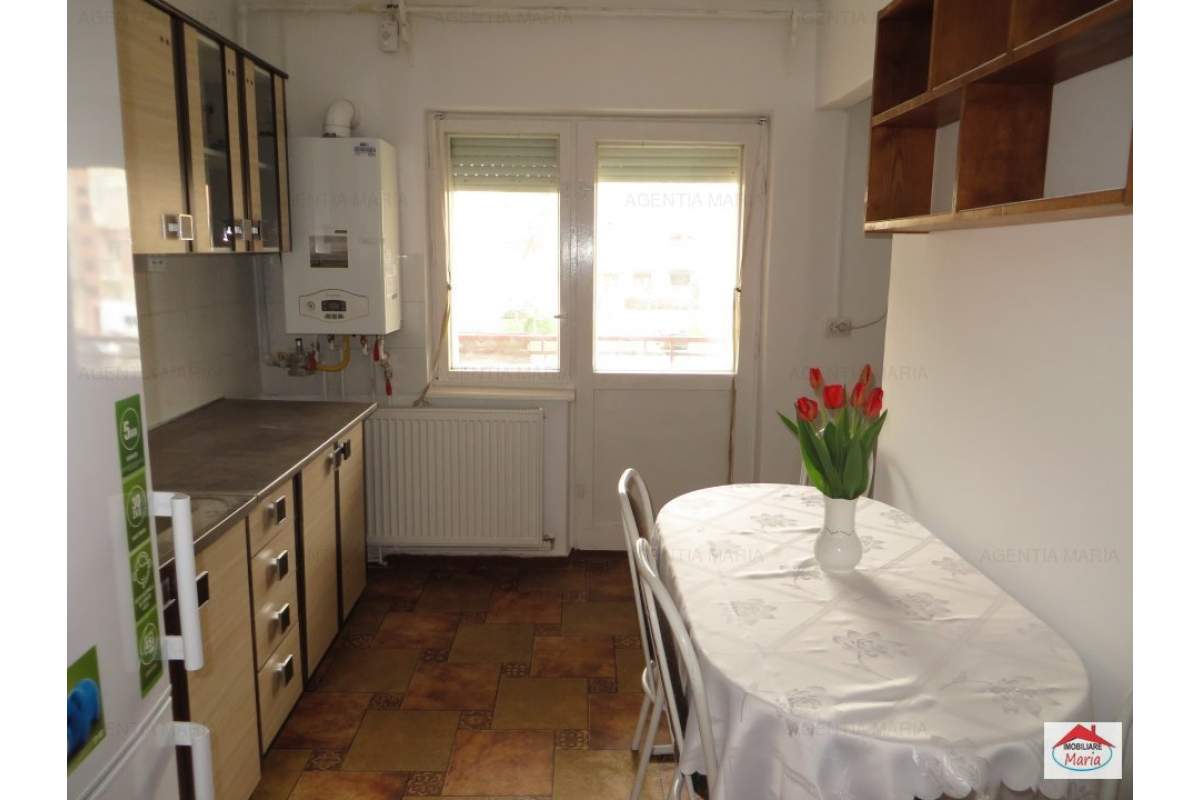 Apartament 3 camere etajul 1, mobilat