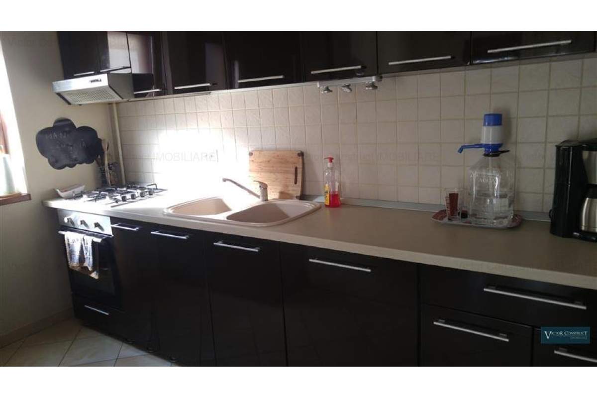  Apartament 3 camere langa MALL