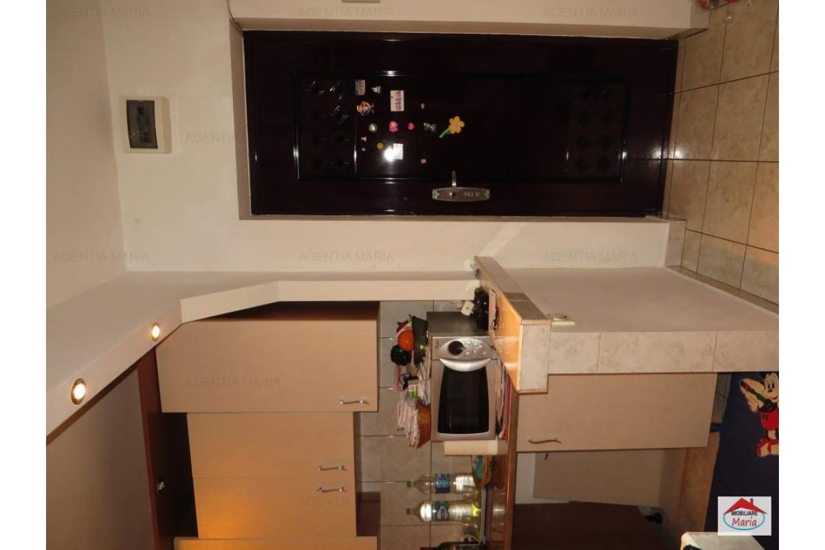  Apartament 3 camere Micro 15