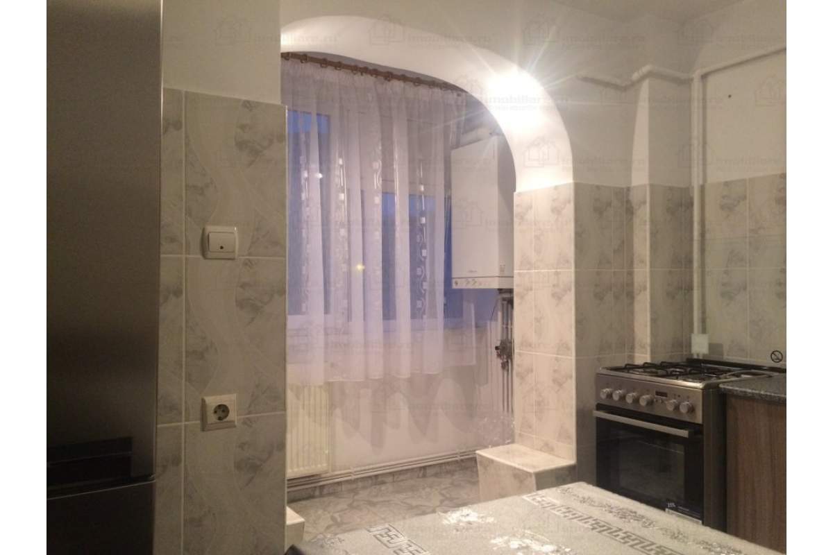  Apartament 3 camere mobilate, utilate cu doua chirii in avans (garantie)