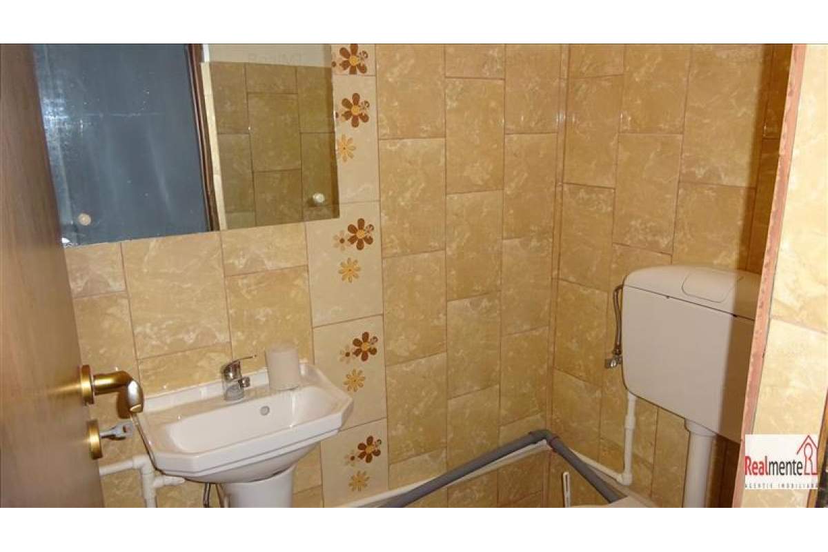  Apartament 3 camere, nemobilat, ultracentral