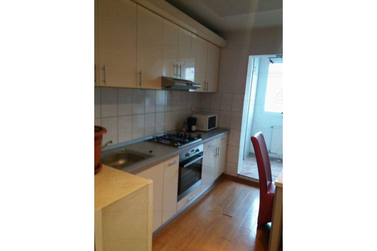  Apartament 3 camere , Rogerius