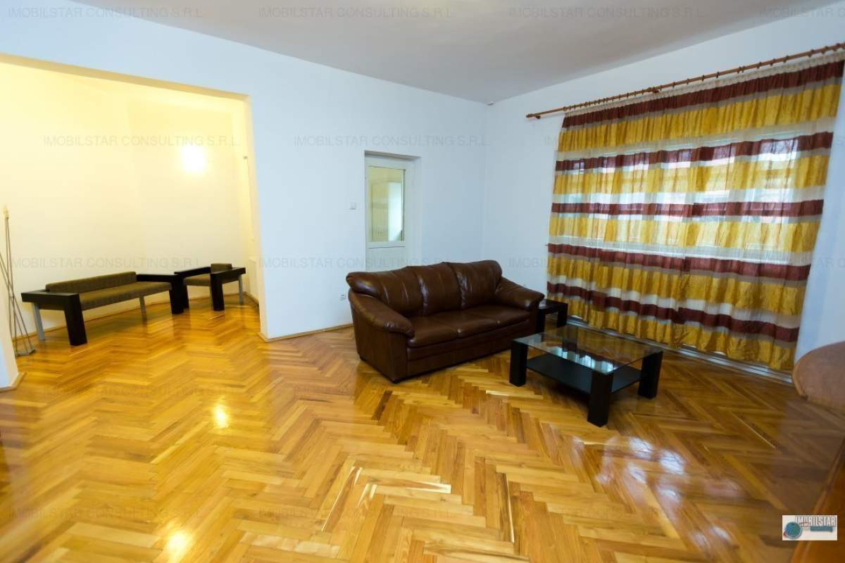  Apartament 3 camere, strada Salcamilor