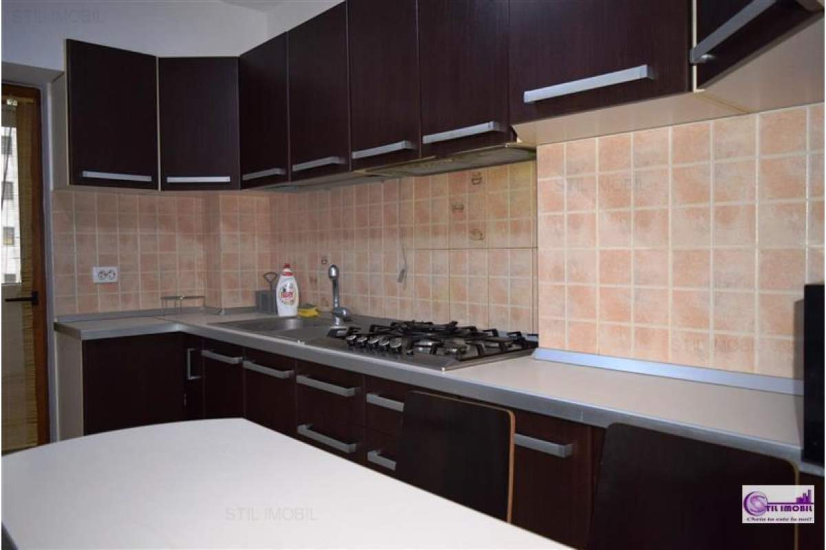  Apartament 3 camere ultracentral Palat - Moldova Business Center