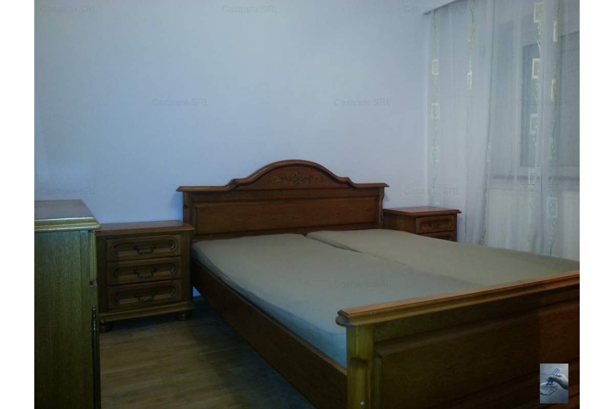 Apartament 3 camere , zona 300