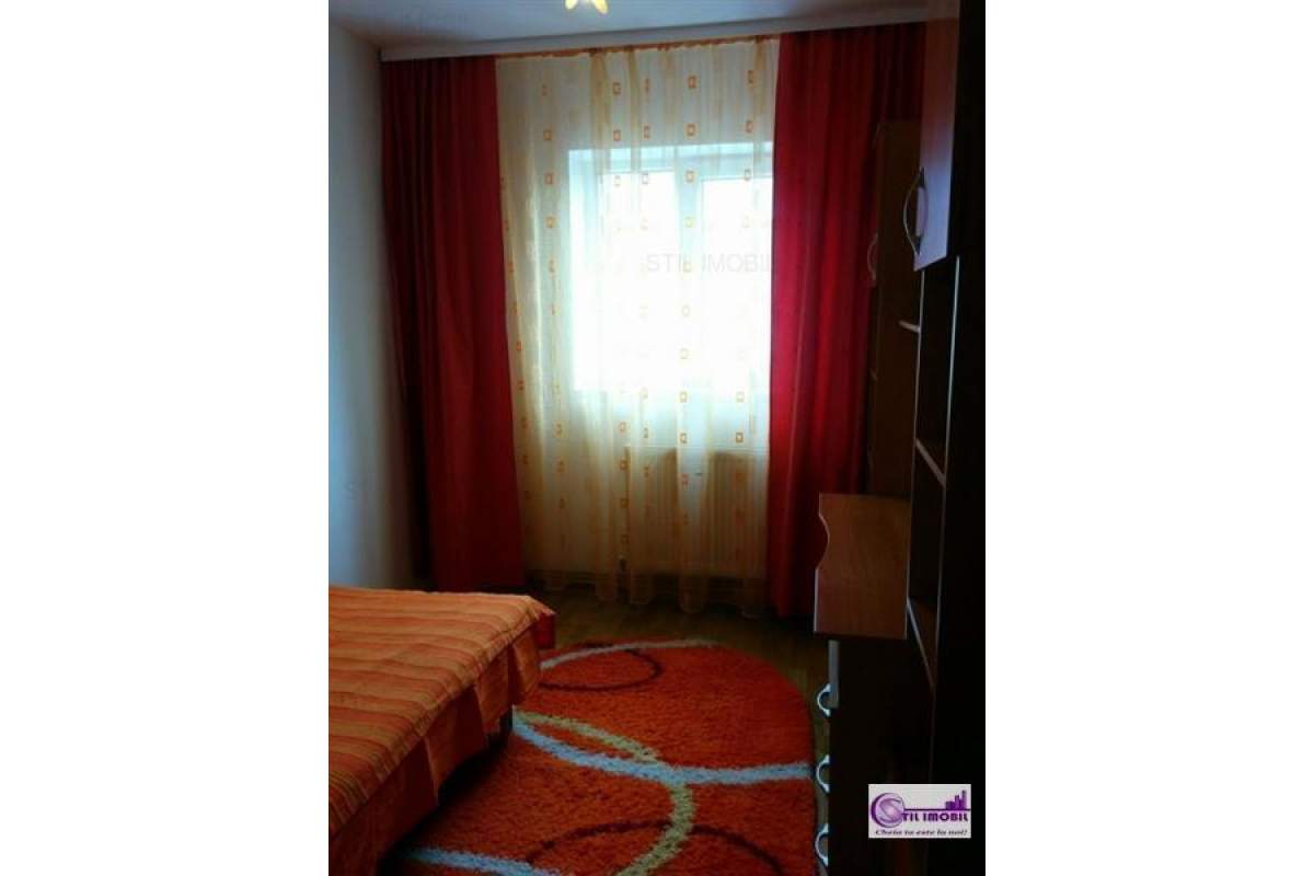  Apartament 3 camere, zona Dacia