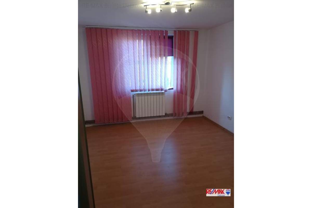  Apartament 3 camere zona Decebal