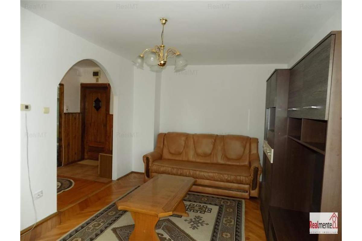  apartament 3 camere