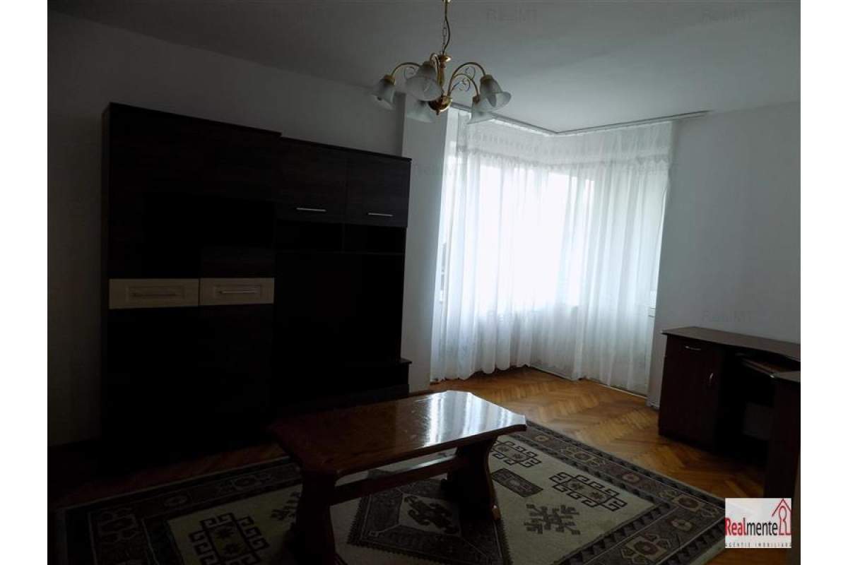  apartament 3 camere