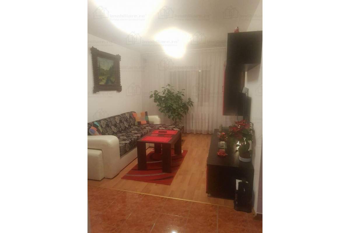  apartament 3 camere