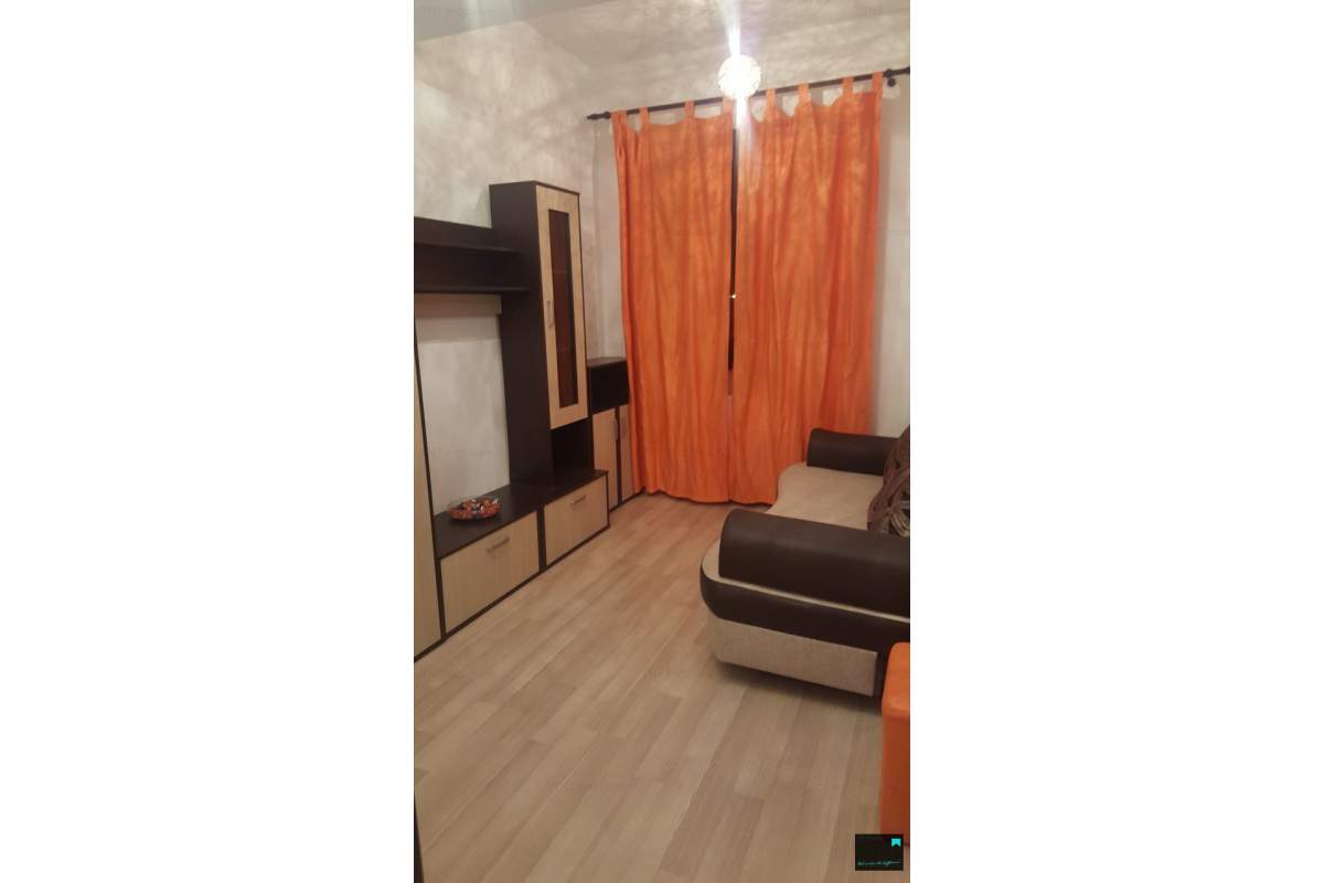  Apartament 3 camerede inchiriat zona CentruPalas