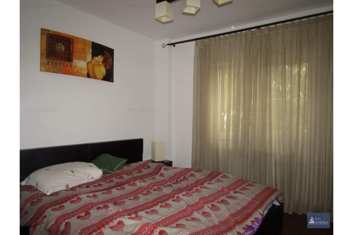  Apartament 3cam,decomandat, zona Centru(UMF)